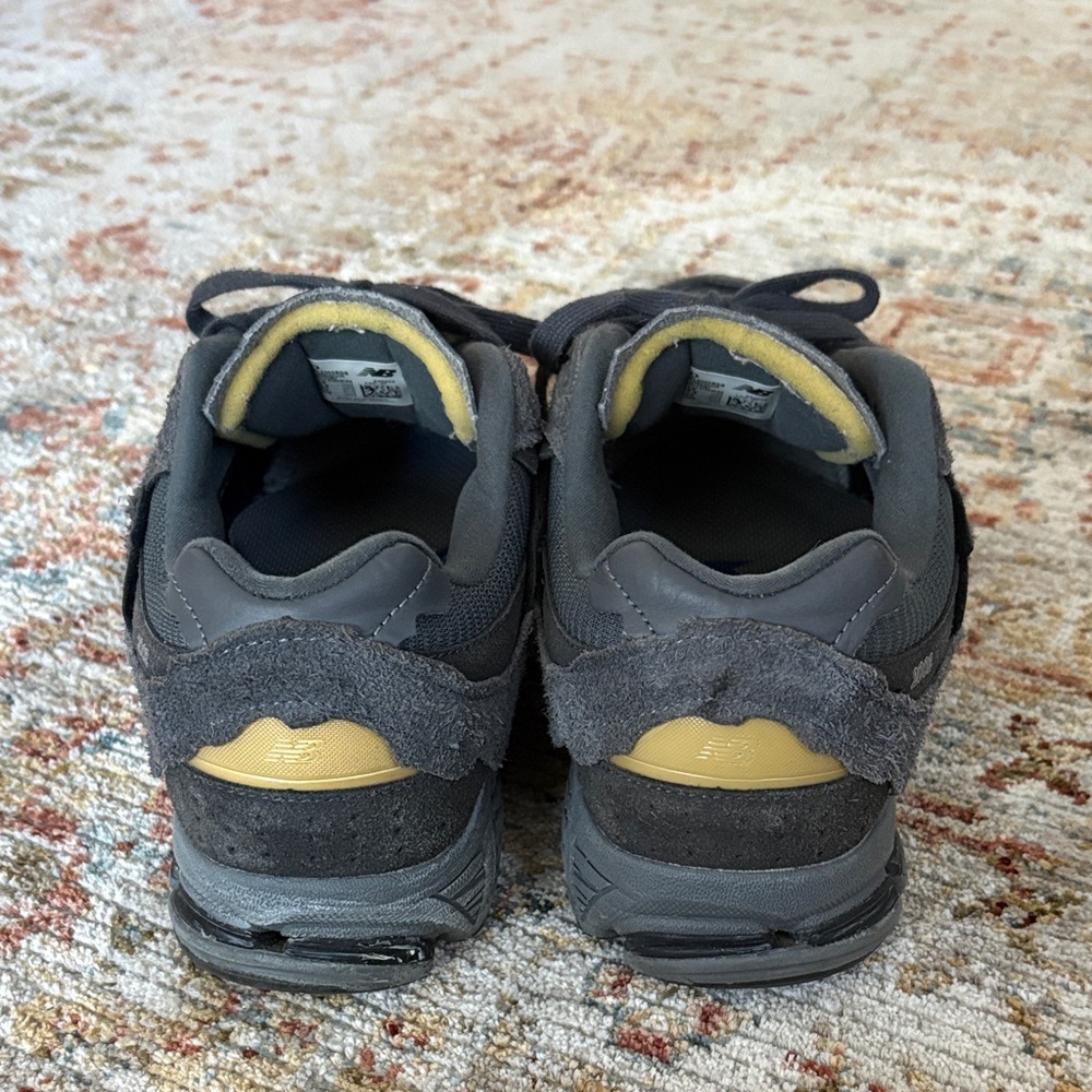 New Balance 2002 Protection Pack - Picture 3 of 7